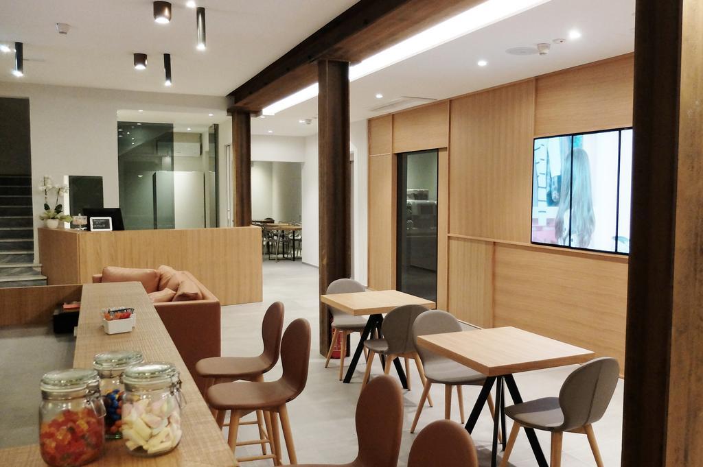 Hotel Aurea Римини Екстериор снимка